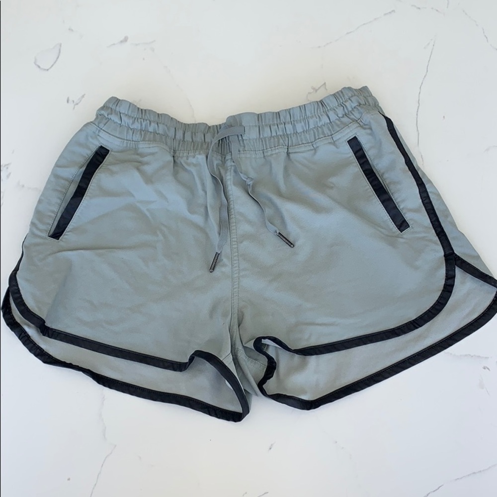 Lululemon shorts, size 8 grey